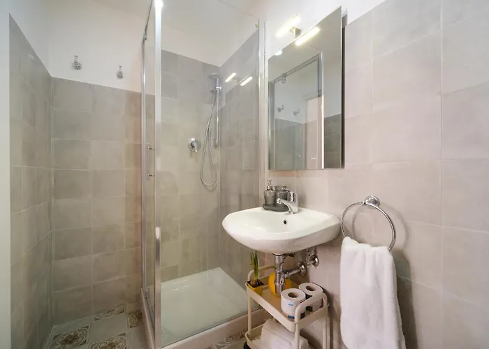 Vatican Domus By Buddyrent Apartment *